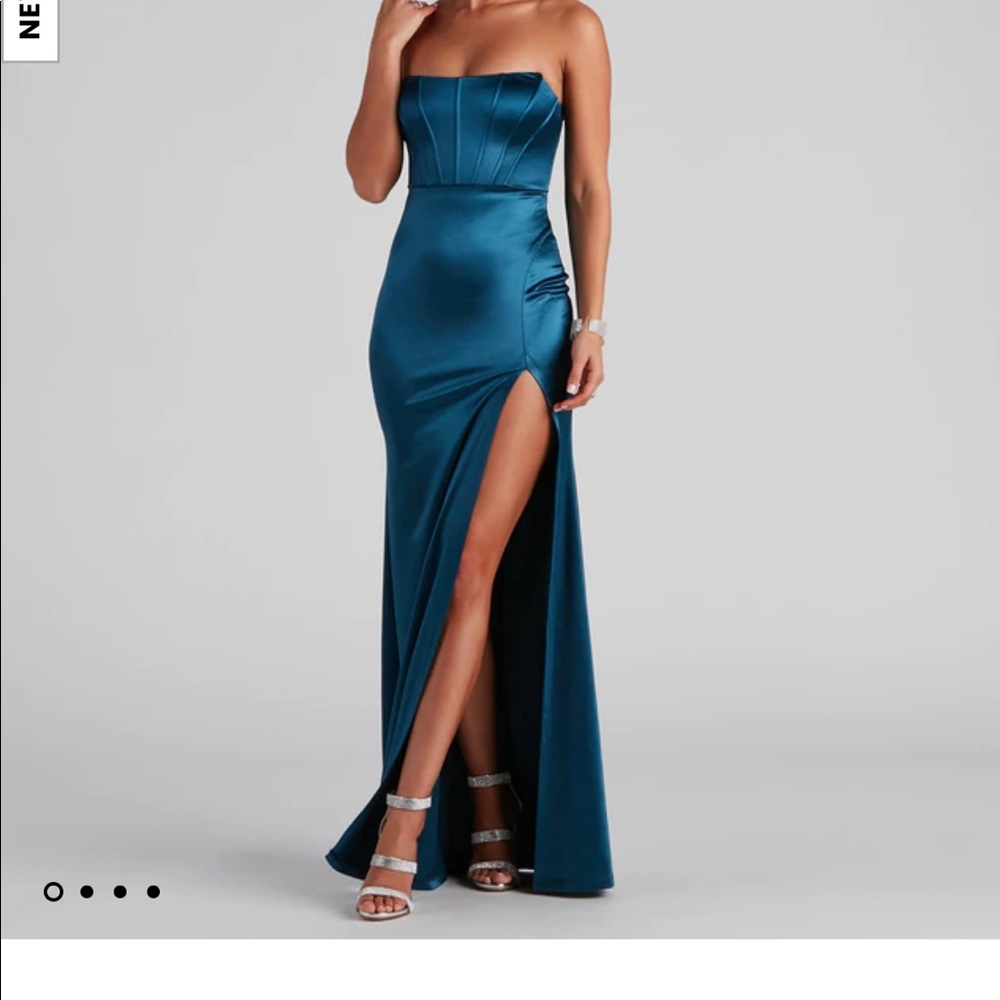 Windsor Prom Dress